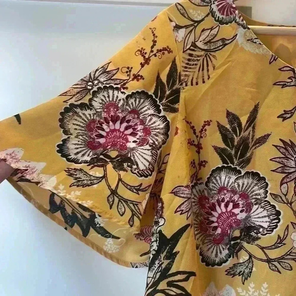 Women’s short sleeve Boho style top - Picture 3 of 5